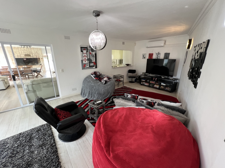 5 Bedroom Property for Sale in Ferreira Town Eastern Cape